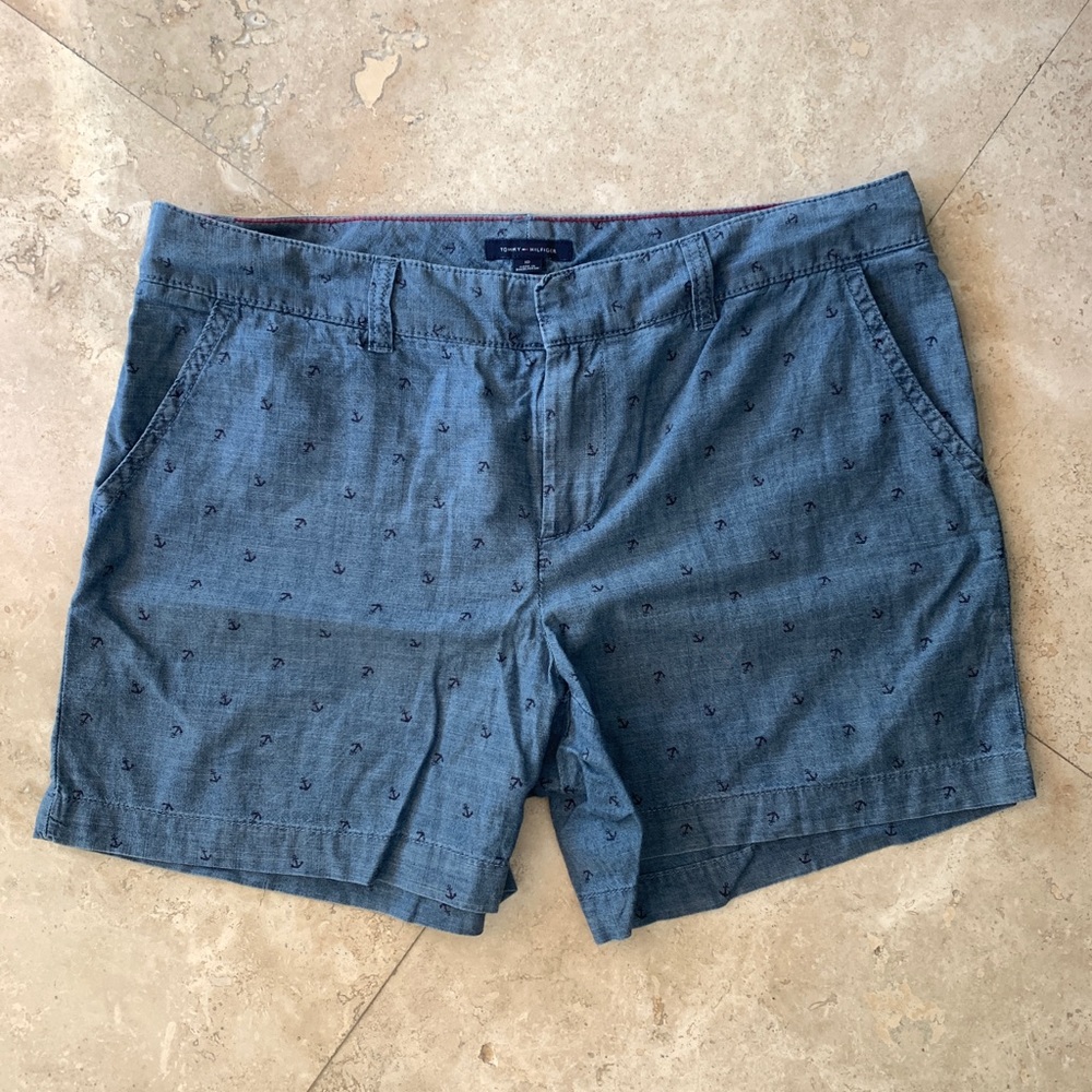 Tommy Hilfiger anchor print shorts